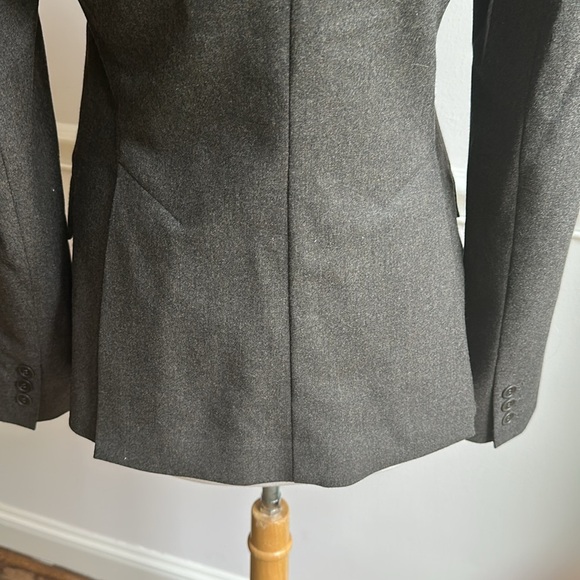 Theory Alexa Classic wool Blend Women's Blazer 3 Button Brownish Gray Large NWT - Picture 6 of 8
